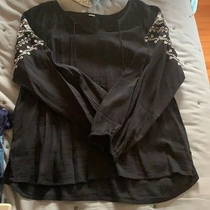 Women’s old navy long sleeve dressy shirt